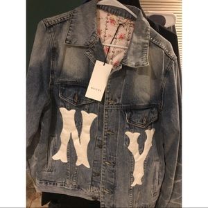 Men’s Gucci denim jacket
